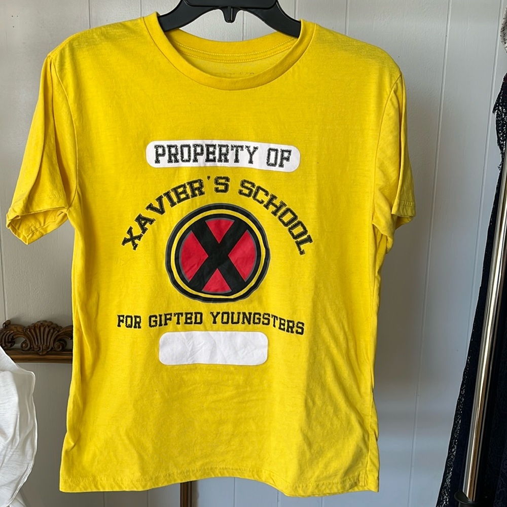 Marvel XMen Yellow Graphic Tshirt - Size Medium